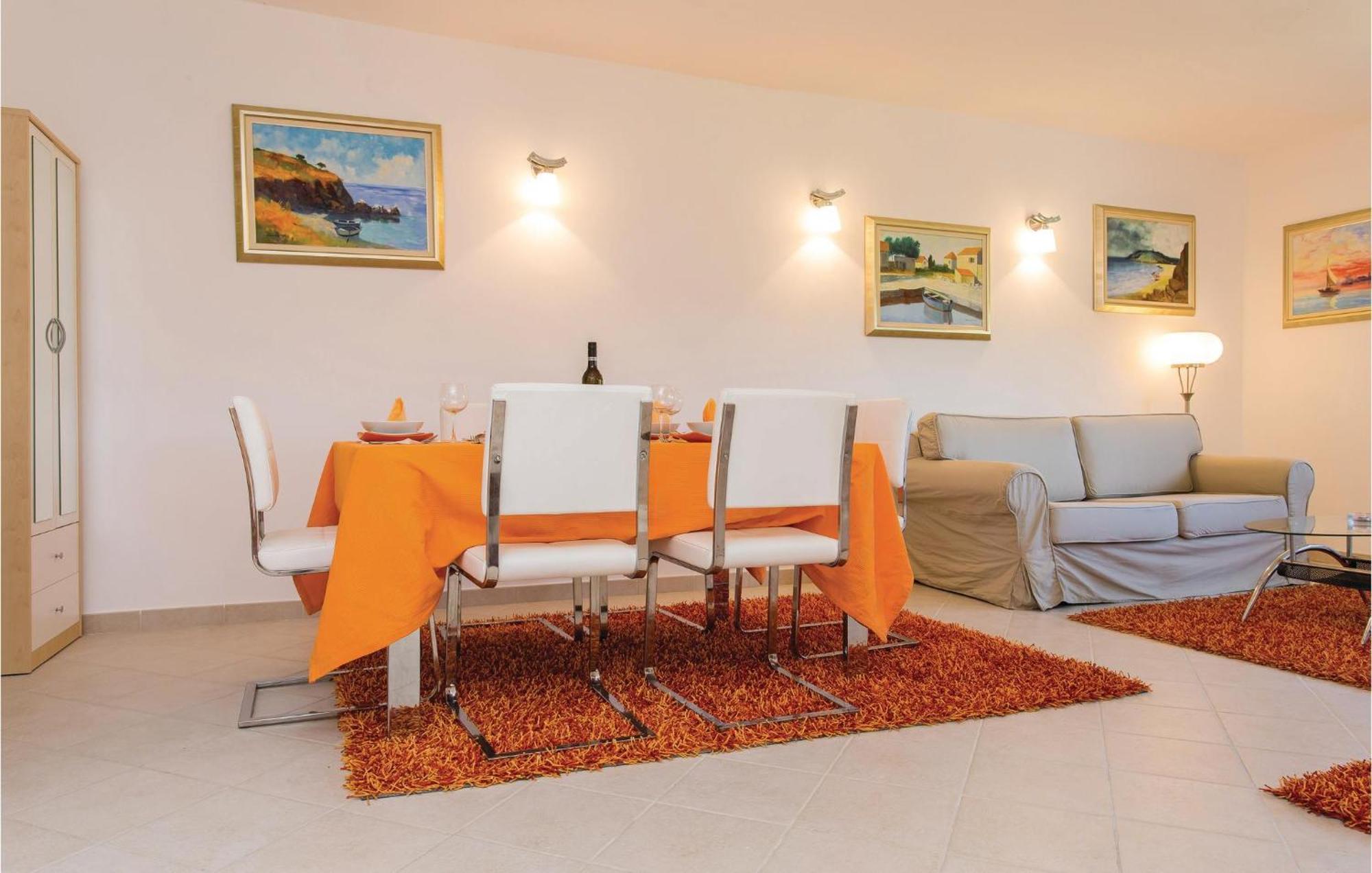 Amazing Apartment In Njivice With Wifi Exteriör bild